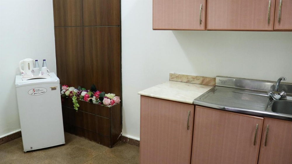 Al Farhan Hotel Suites (Exit 15)